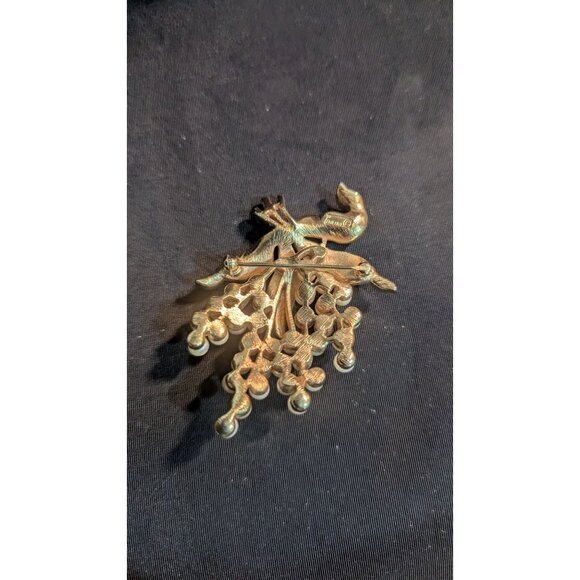 vintage Crown Trifari Gold Grapevine Pearls Brooch Pin Statement Piece Unique - Picture 5 of 8